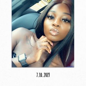 Meet your Posher, Lanija